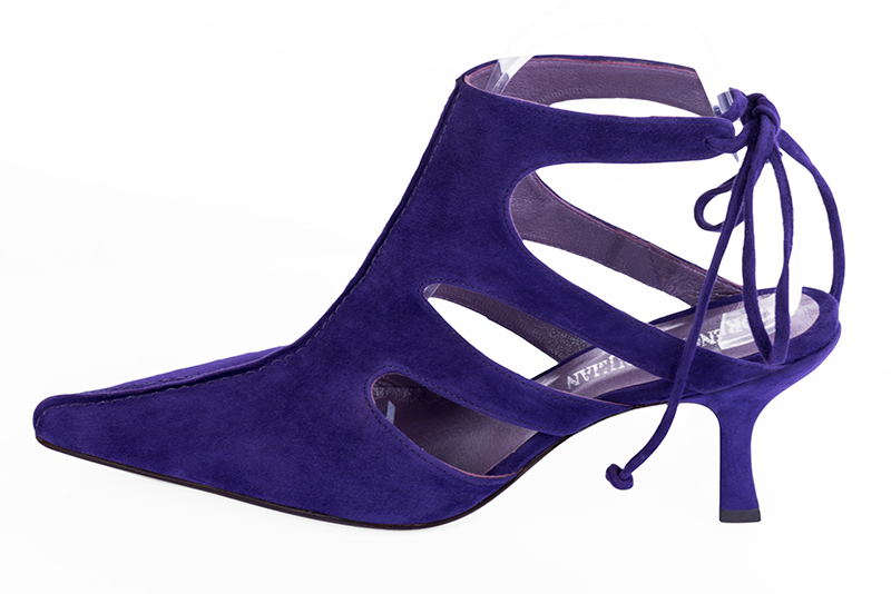 Violet purple women's open back shoes, with an instep strap. Pointed toe. High spool heels. Profile view - Florence KOOIJMAN